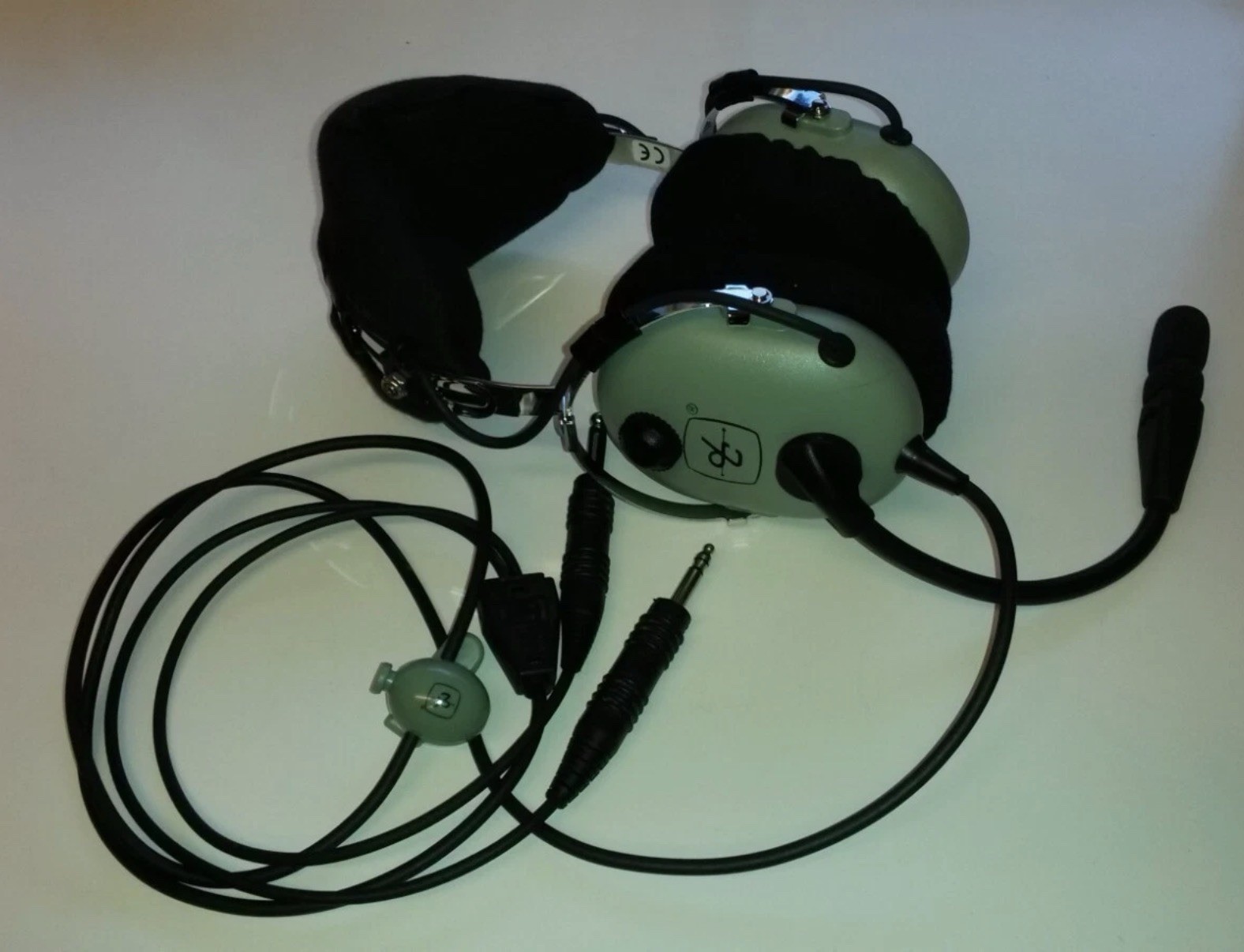 David Clark H10-13.4 Aviation Headset Pilot GA Dual Plug w/ Mic Volume Control