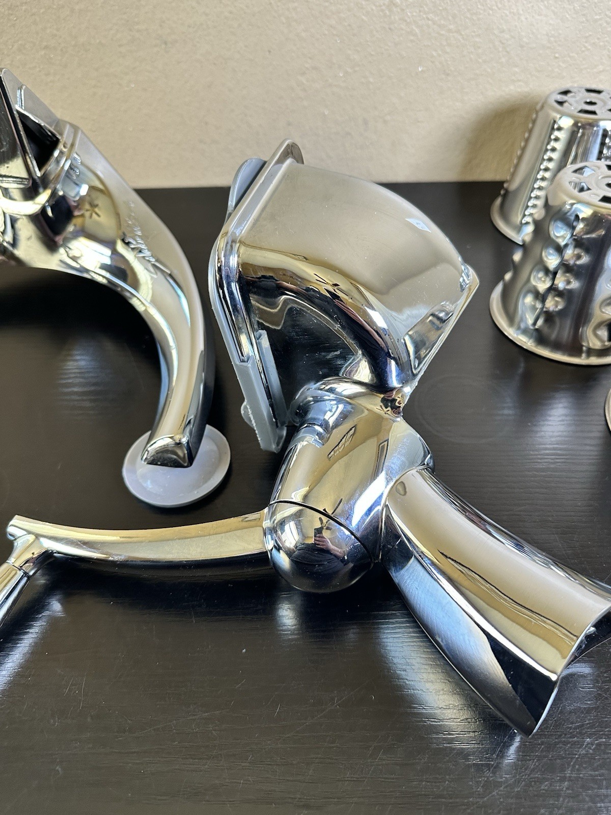 Saladmaster Food Processor V Machine Versa Tec Vegetable Slicer Shredder 5 Cones