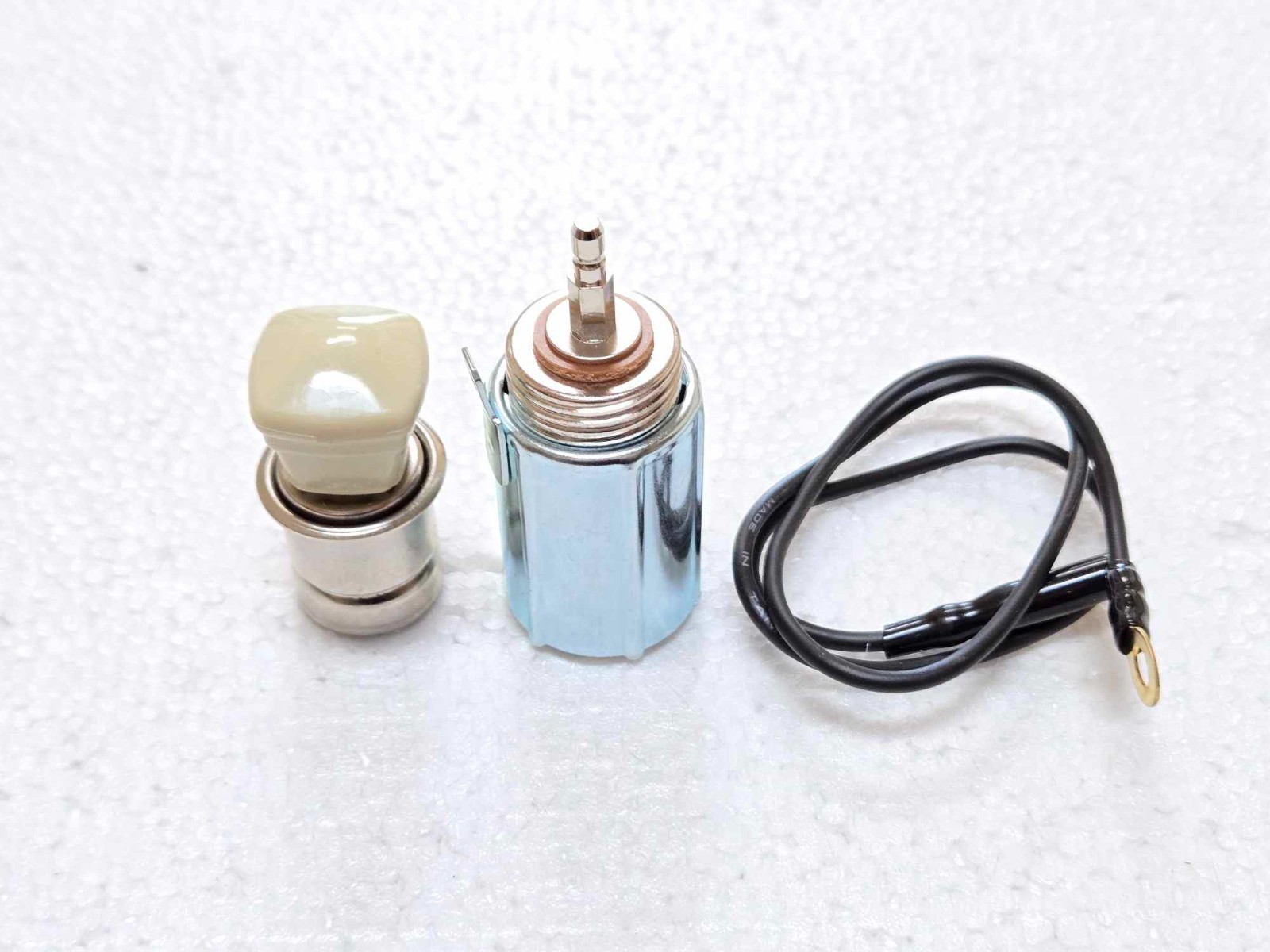 1939-54 Chevy Car 38-53 Chevy Truck Cigarette Lighter Socket Plug w White Knob