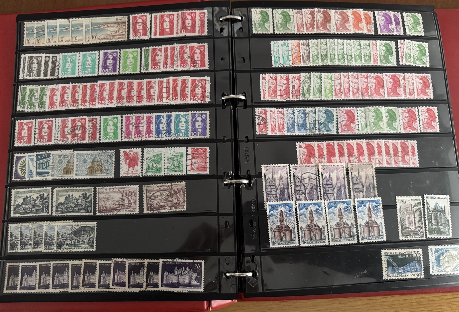 France Stamp Collection With 70 Pages PVC Album 1900-Modern-Some Early Good CV