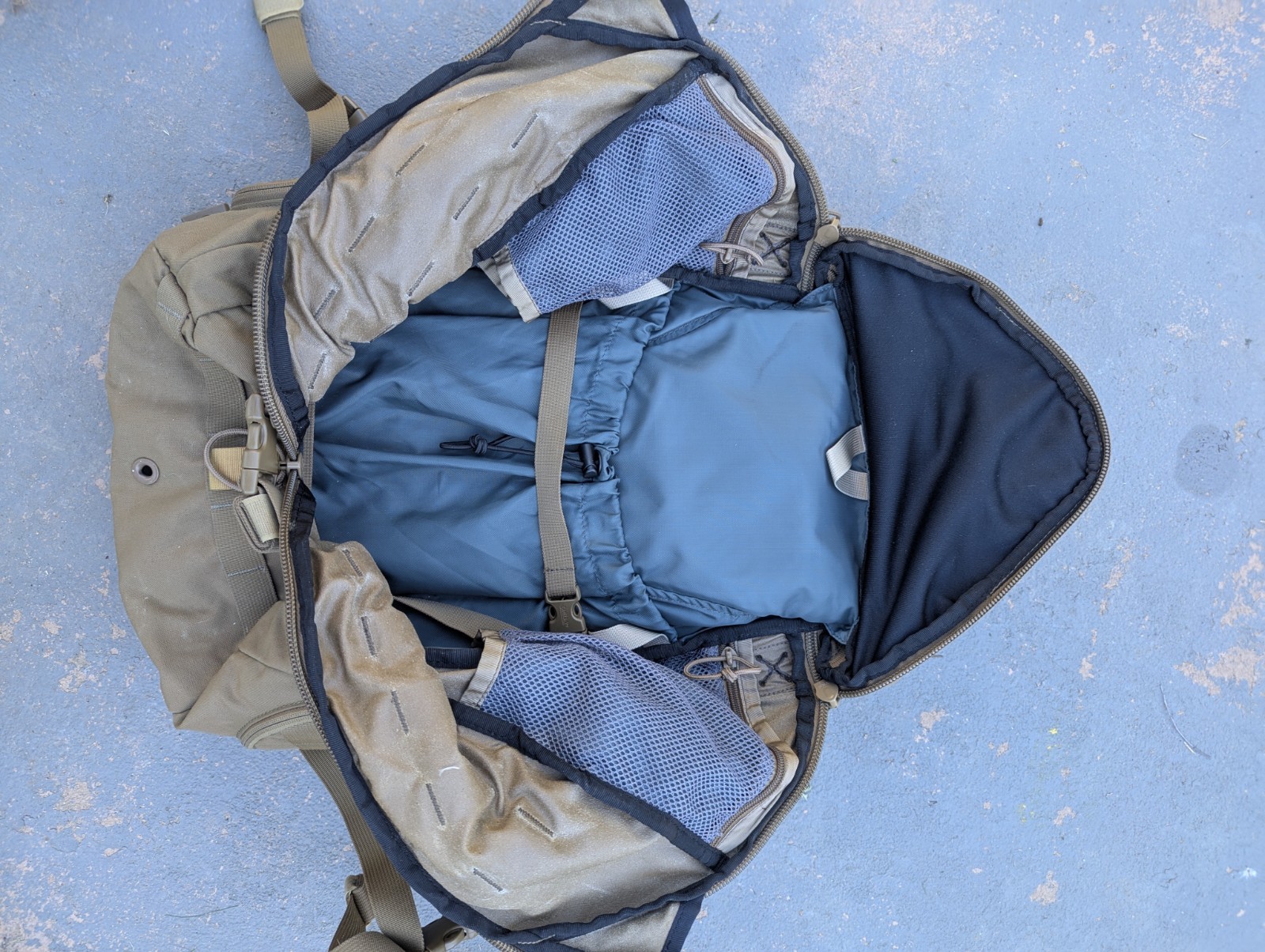 CamelBak / Mystery Ranch Maximum Gear Tri-Zip Tactical Backpack - Coyote