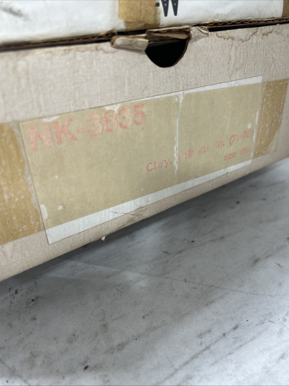 Vintage Chrysler Re-Ring Kit For 1970-78 318ci V8 NOS NK3835