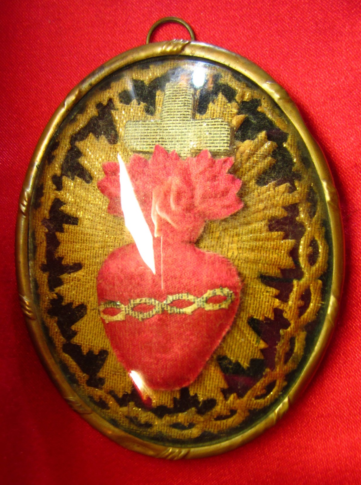 Antique SACRED HEART EX VOTO Reliquary Catholic French Domed Glass CROWN THORNS
