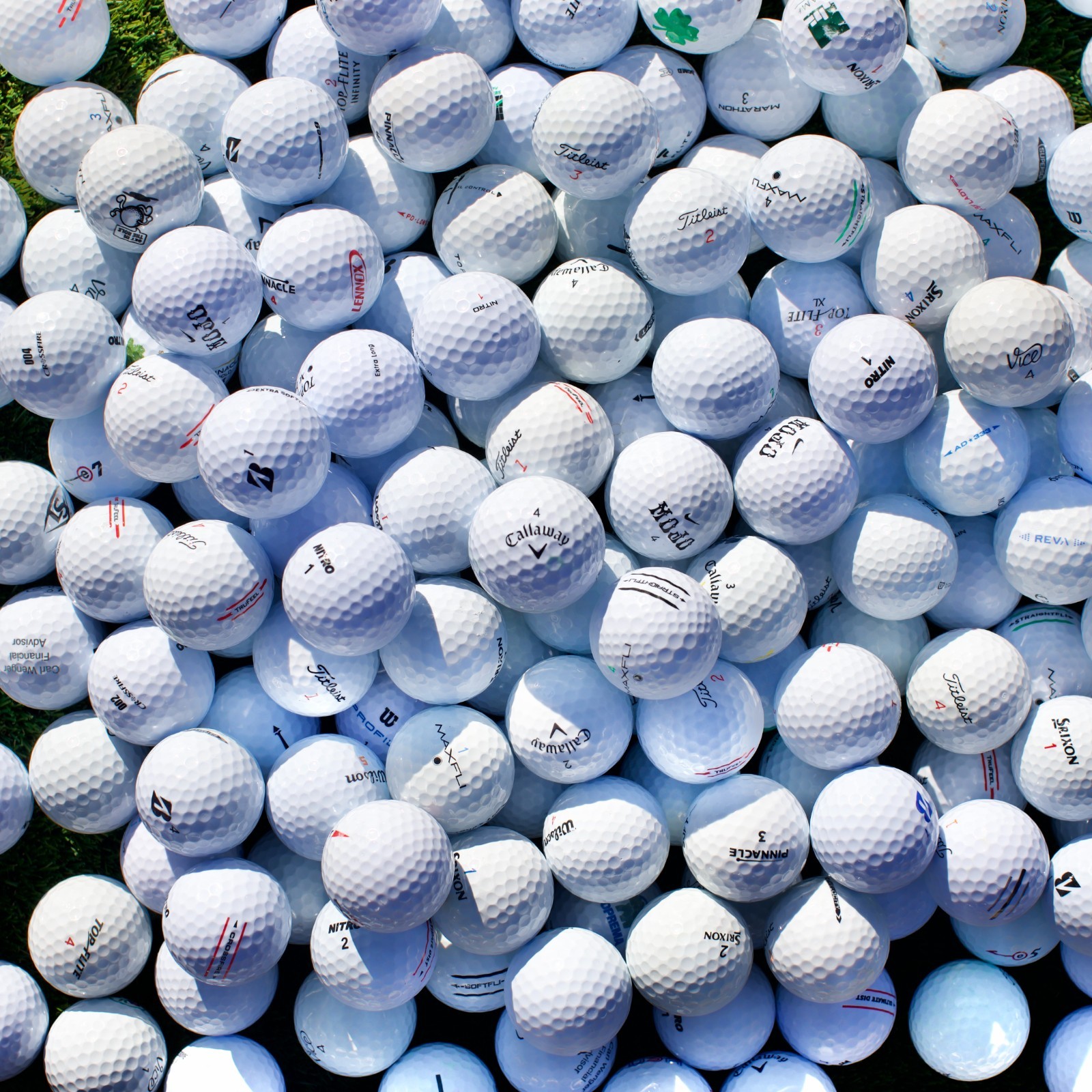 100 Assorted Brand Golf Balls Near Mint 5A/4A - Amazing Value - FREE SHIPPING!