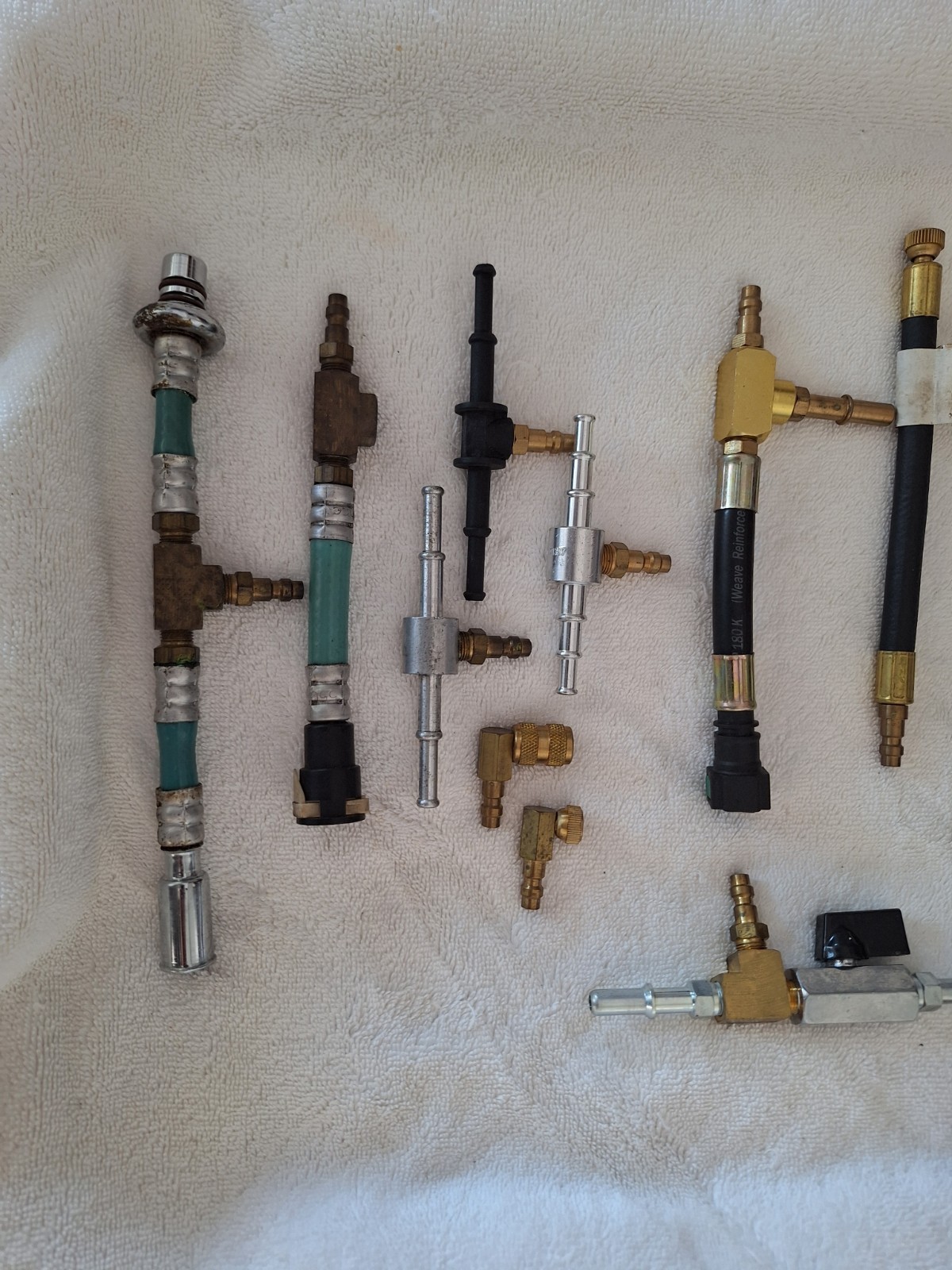 Snap-On Tools Fuel Injection Pressure Gauge Tester Set Plus Extras. EEFI500CORE