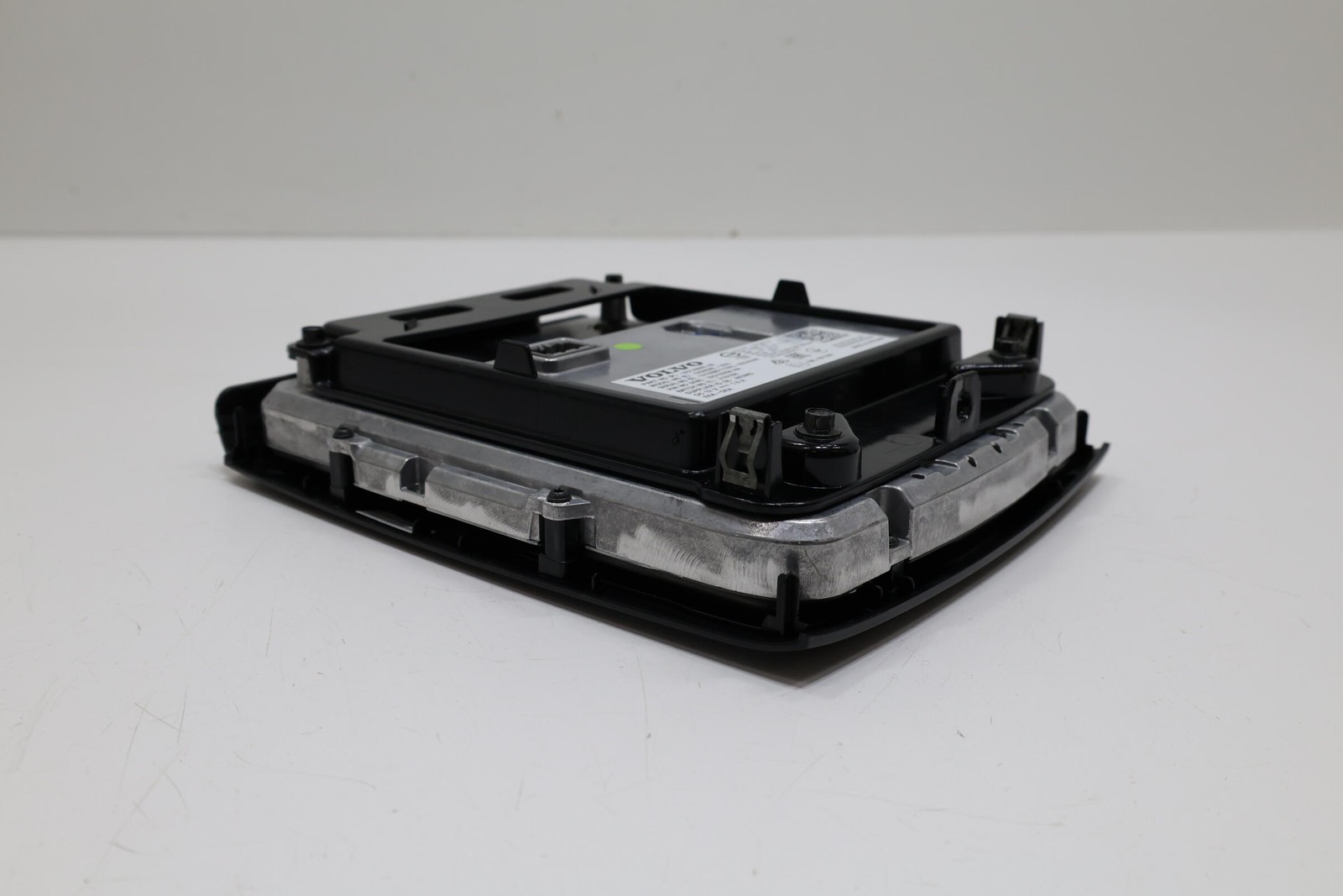 2021 - 2025 VOLVO XC60 FRONT DASH CENTER DISPLAY SCREEN MONITOR 9" OEM 32218885