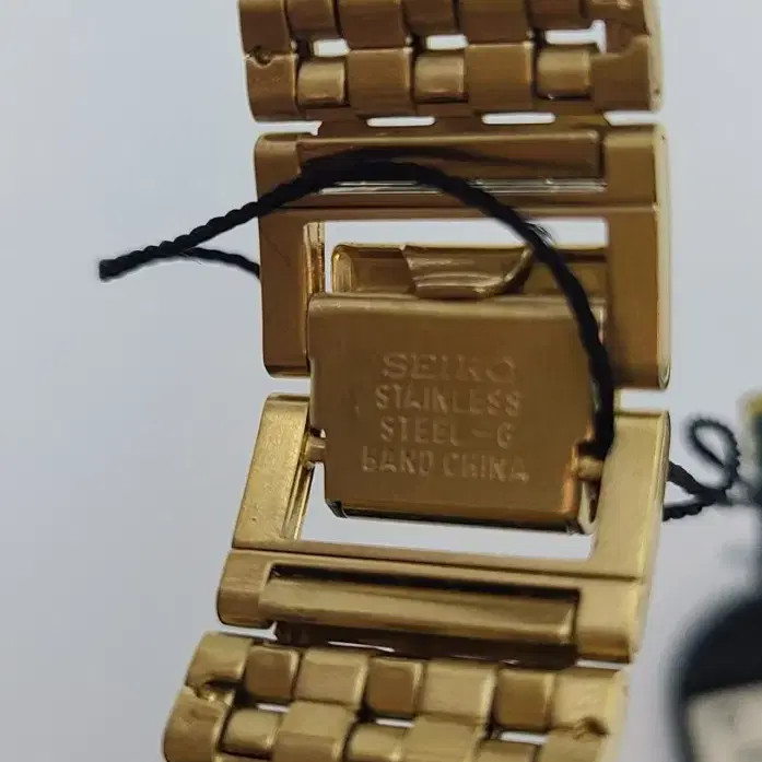 NOS Seiko Quartz Dress Watch Gold SFW400 Champagne Dial