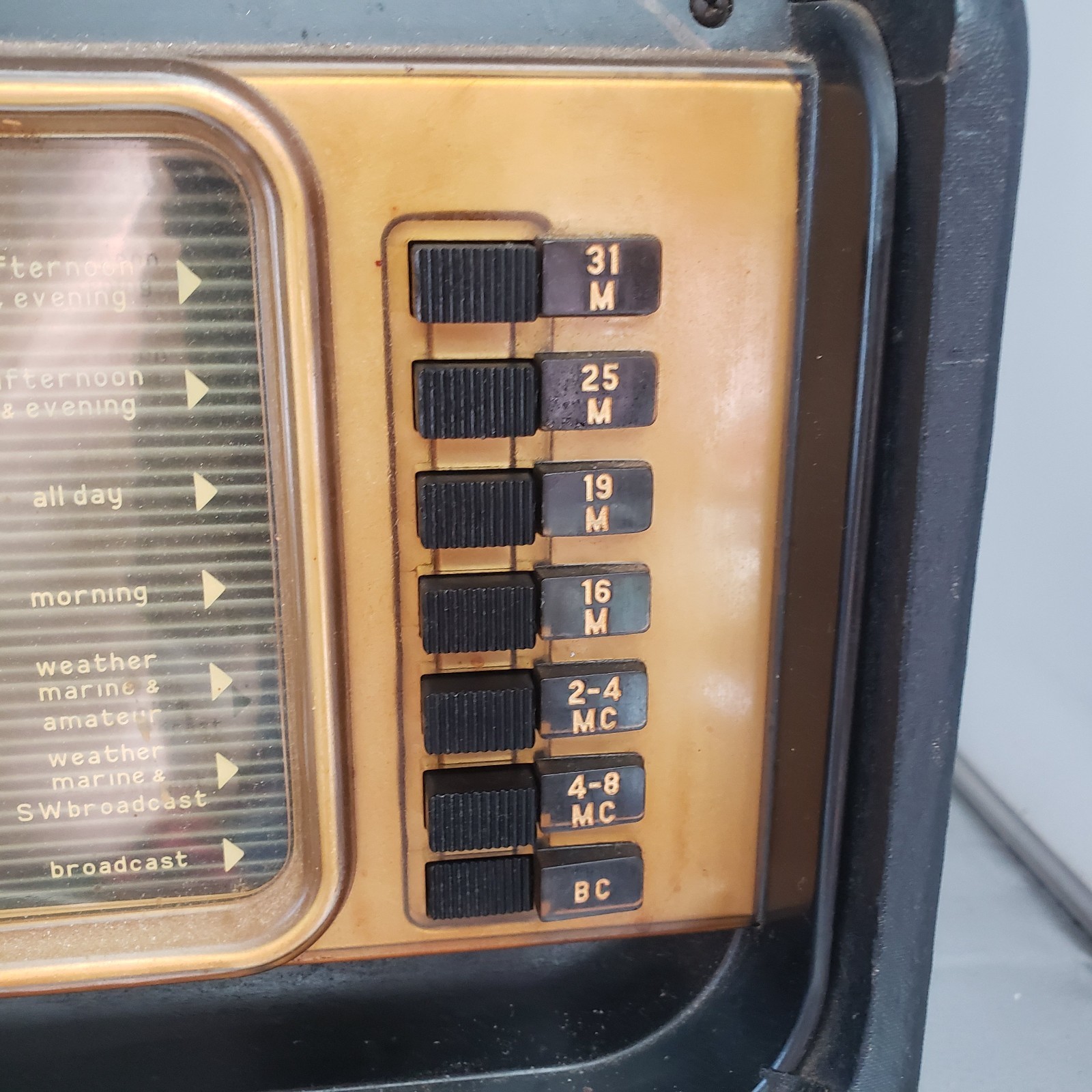 Zenith Trans-Oceanic Portable Shortwave Tube Radio 1950's Power Up