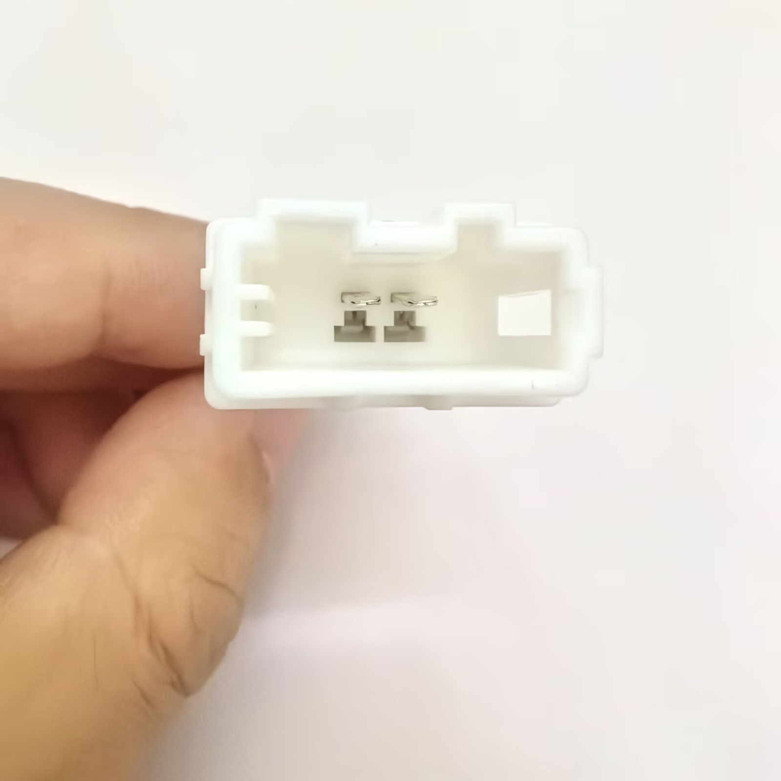 72-7302 CAR FACTORY SPEAKER HARNESS CONNECTOR PLUG FOR HYUNDAI/KIA 2PAIRS USA