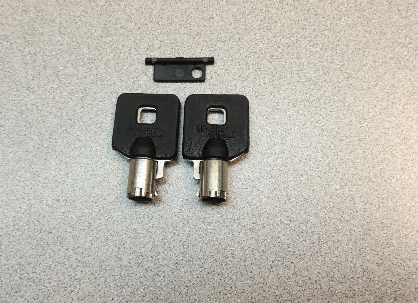 NOS Genuine Harley '94-00 Road King & '02 FLHRSE Complete Bike Keyed Lockset OEM