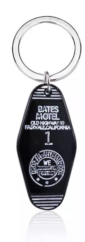 Black Psycho Bates Motel Room Horror Movie Film Keychain NEW Key Key Tag 1.75”