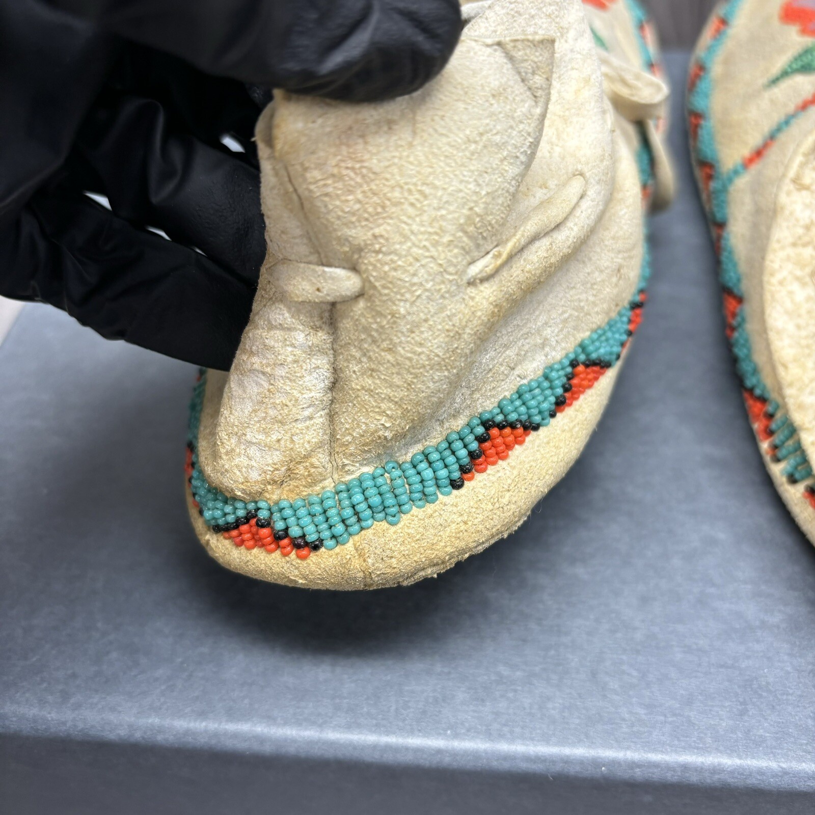 Antique Circa 1900 Northern Plains Beaded Moccasins Teal Orange Flower original