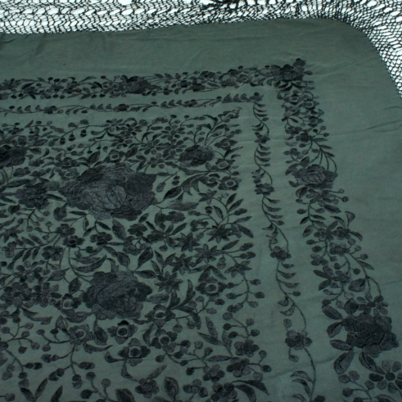 Antique Silk Shawl Wrap Piano Scarf HAND EMBROIDERED FLORAL WITH FRINGE 51"inch