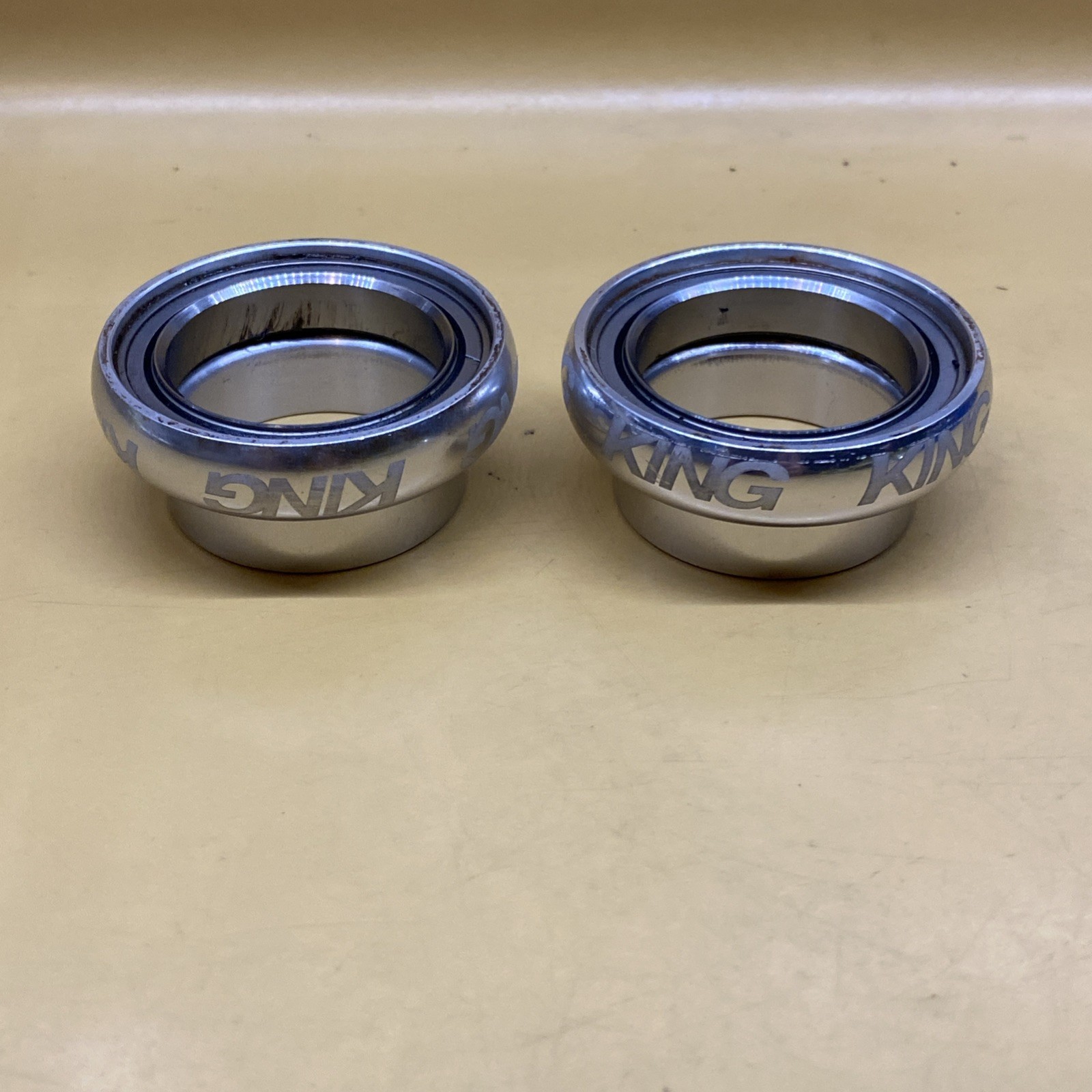 Silver Chris King 1-1/8" NoThreadset Threadless Sealed Bearing Headset