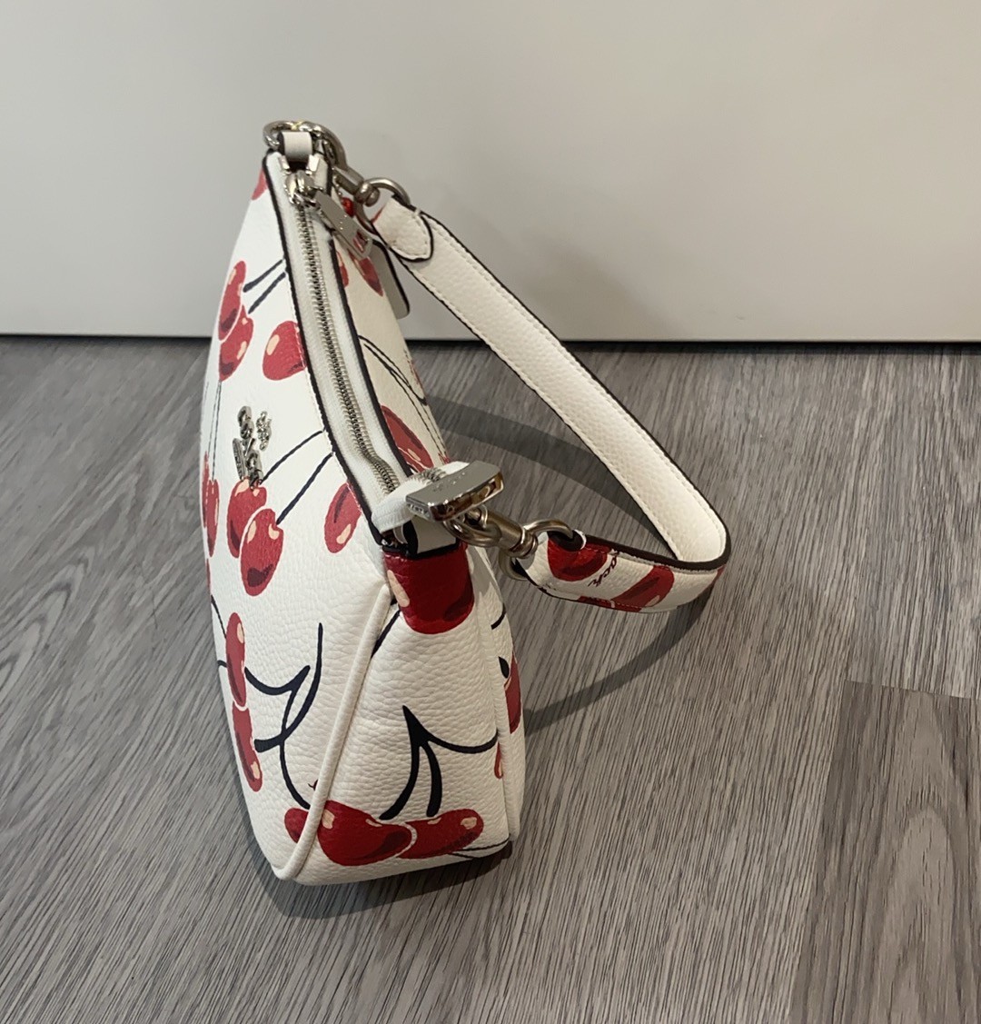 🍒 Womens Shoulder Bag With Cherry Print Smooth Leather COA CZ774