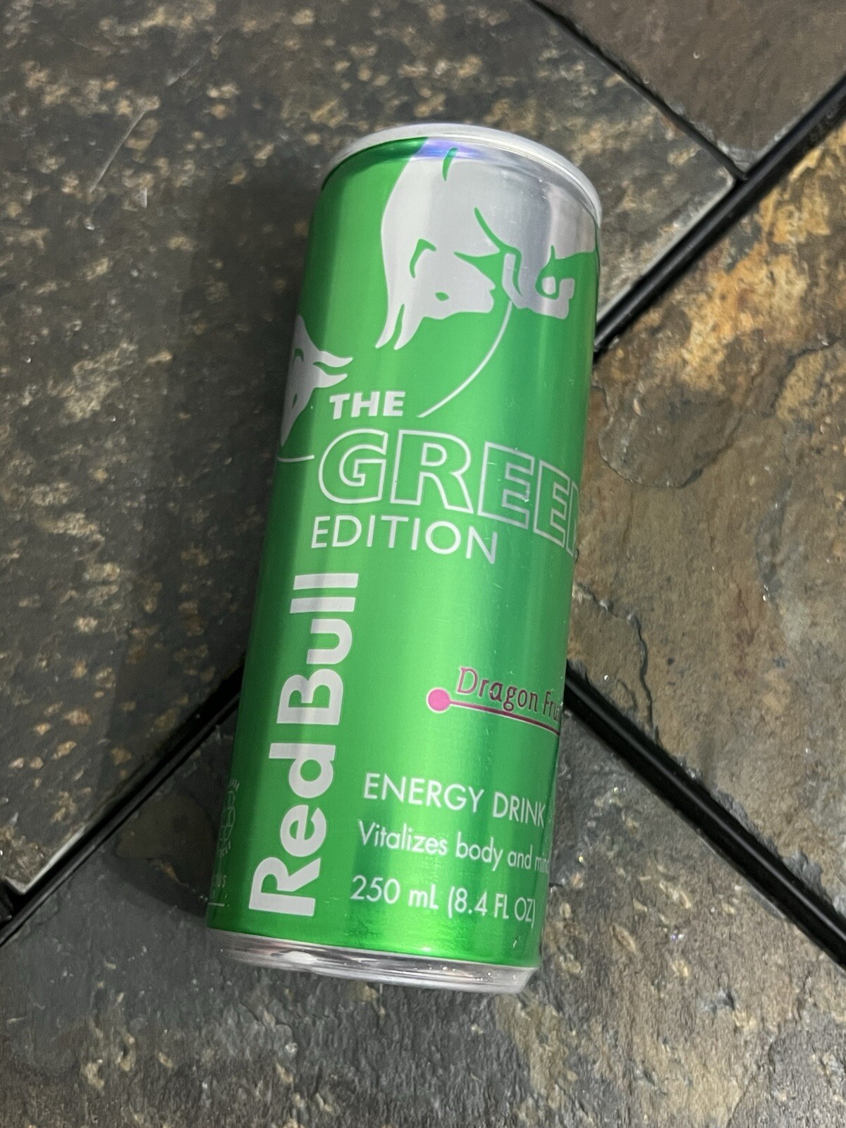 Red Bull - Dragon Fruit - Green Edition - 8.4oz - Single Can **NEW / FREE SHIP**