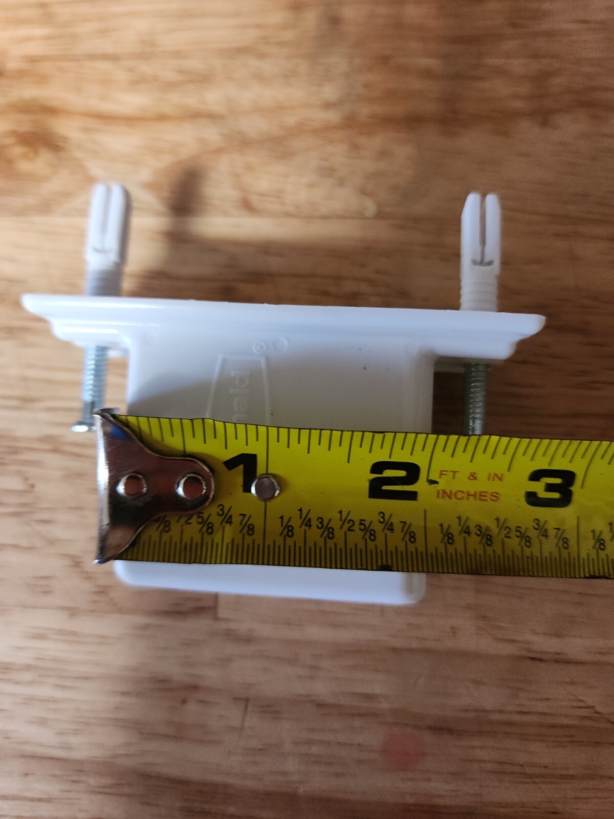 2-Pack Rubbermaid Wall End Shelving Rack Bracket Closet Organizer