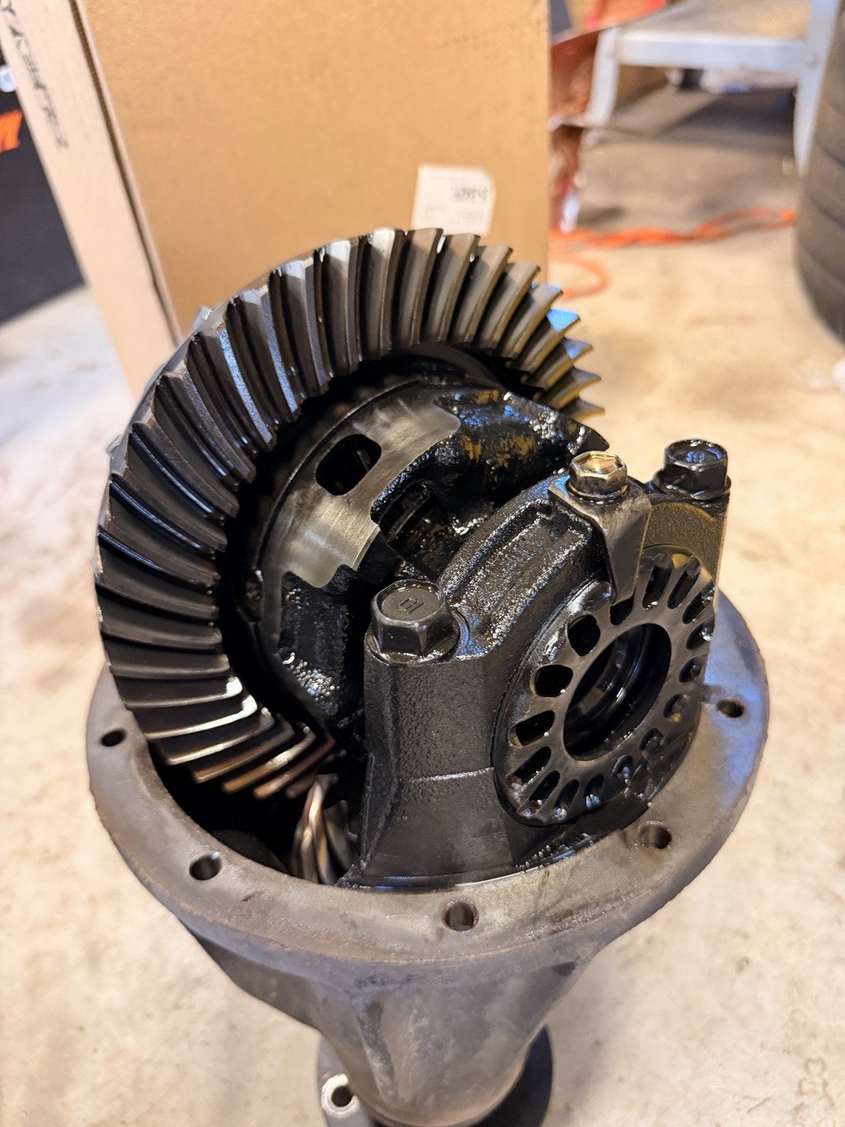 2003-2009 TOYOTA 4RUNNER 3.73 REAR DIFFERENTIAL CARRIER third member 4x4