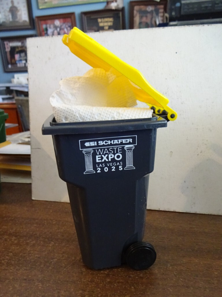 2025 LAS VEGAS WASTE EXPO GARBAGE TRUCK BIN PLUS FREE SHIPPING!