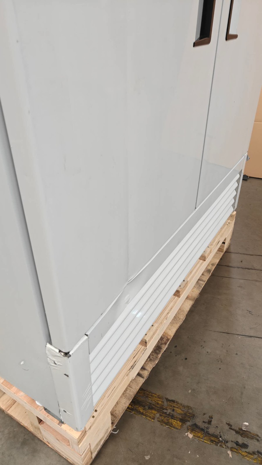 WESTLAKE 2 Door 54" Commercial Reach-In Refrigerator 49 Cu.ft – Dents