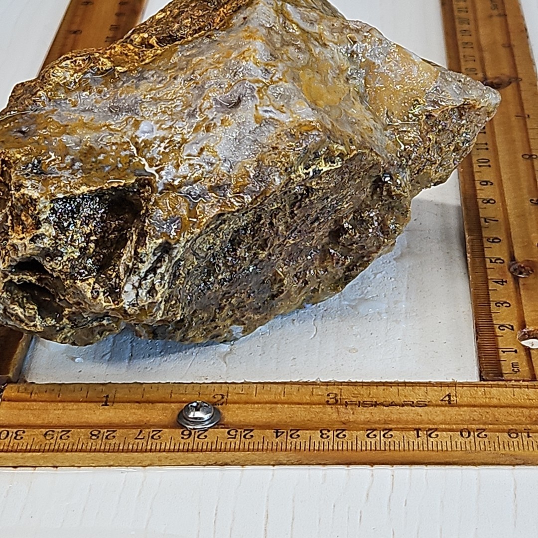 Royal blue agate rough. Spectacular blue colors, sharp banding 2LBS 4.7oz.