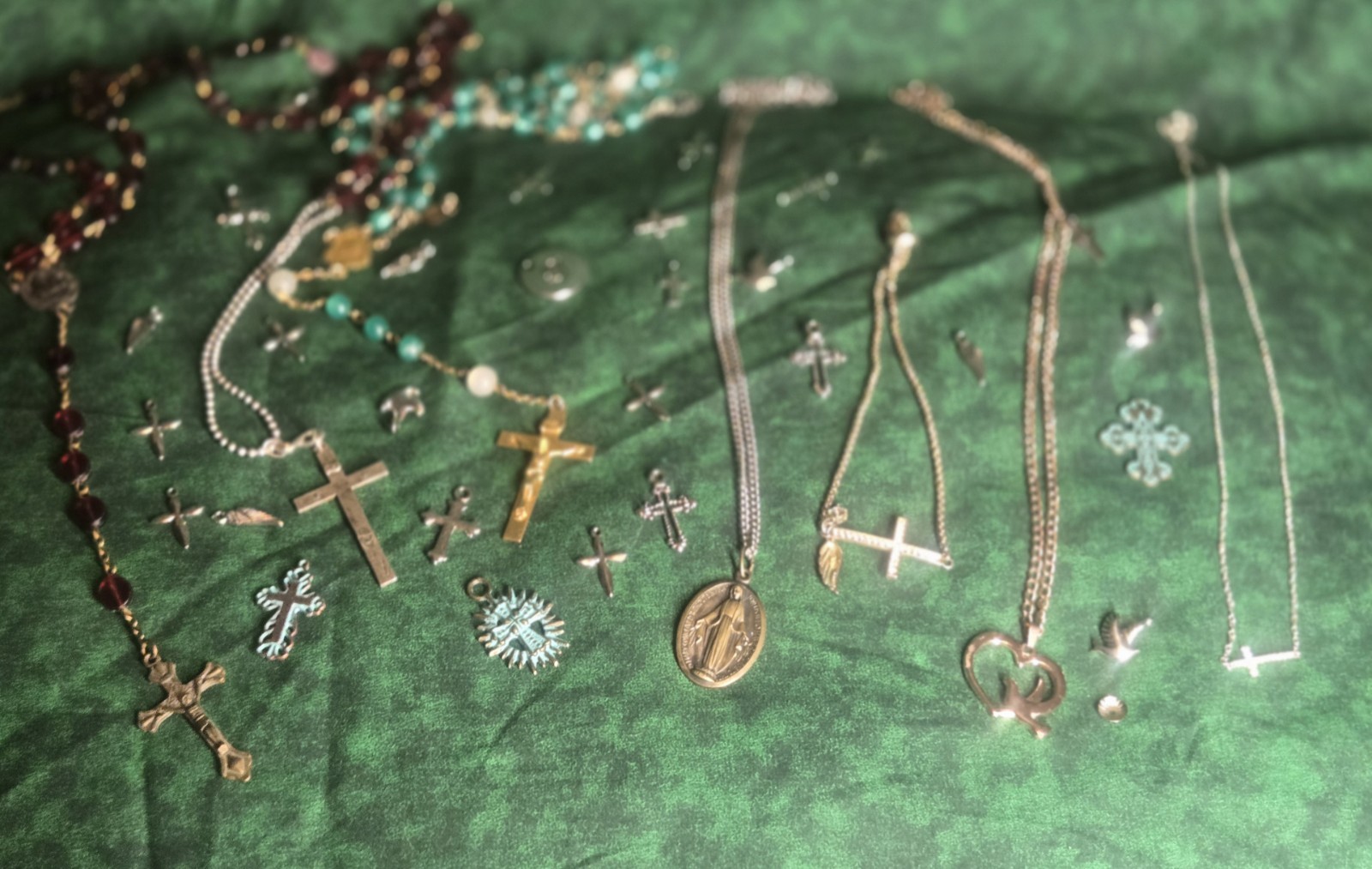 Huge Lot of Cross Necklaces, Pendants, Rosaries, Charms, 22k, sterling, hge.