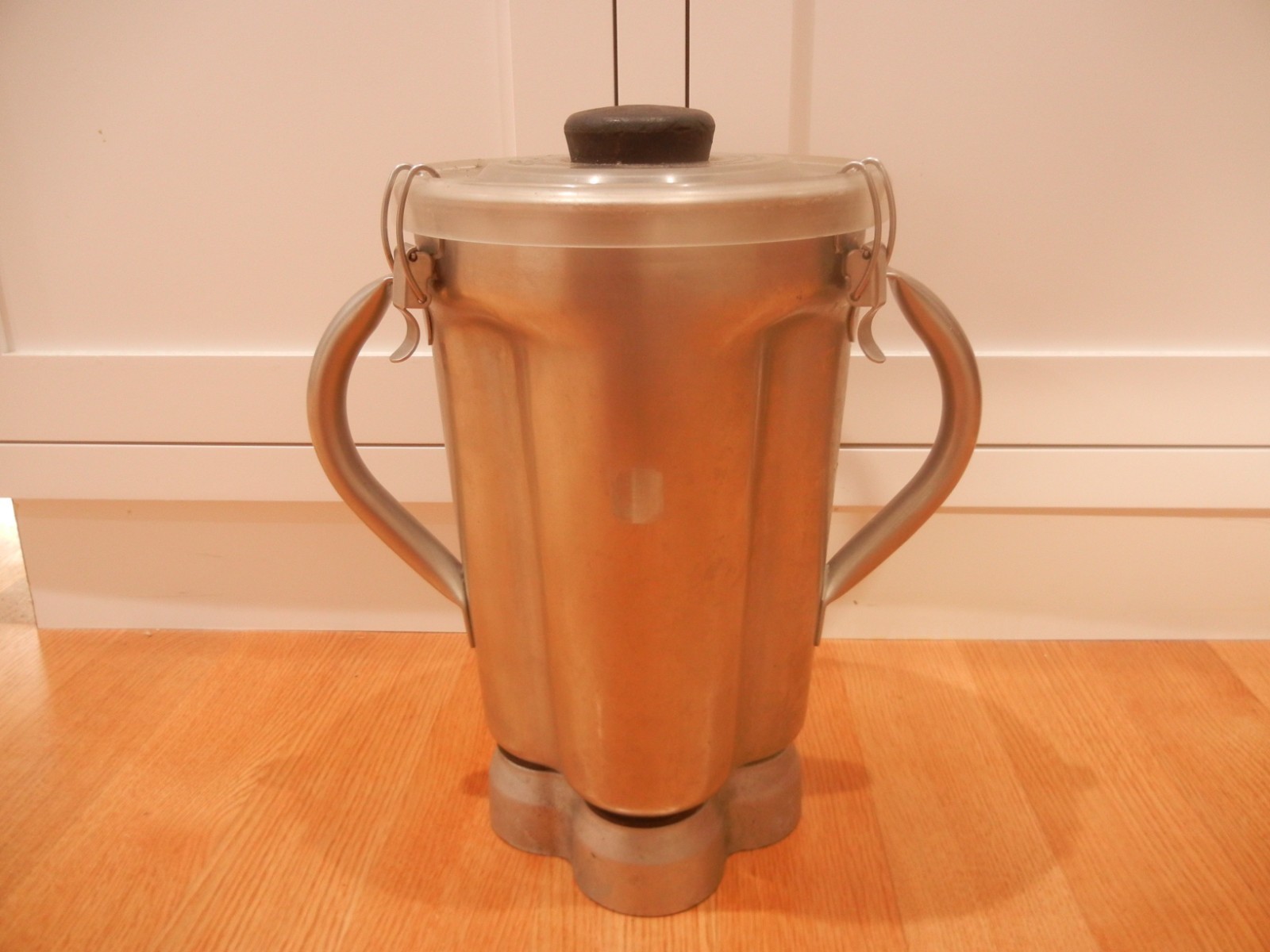 Waring Commercial Blender Stainless Steel Jar with Lid cb15