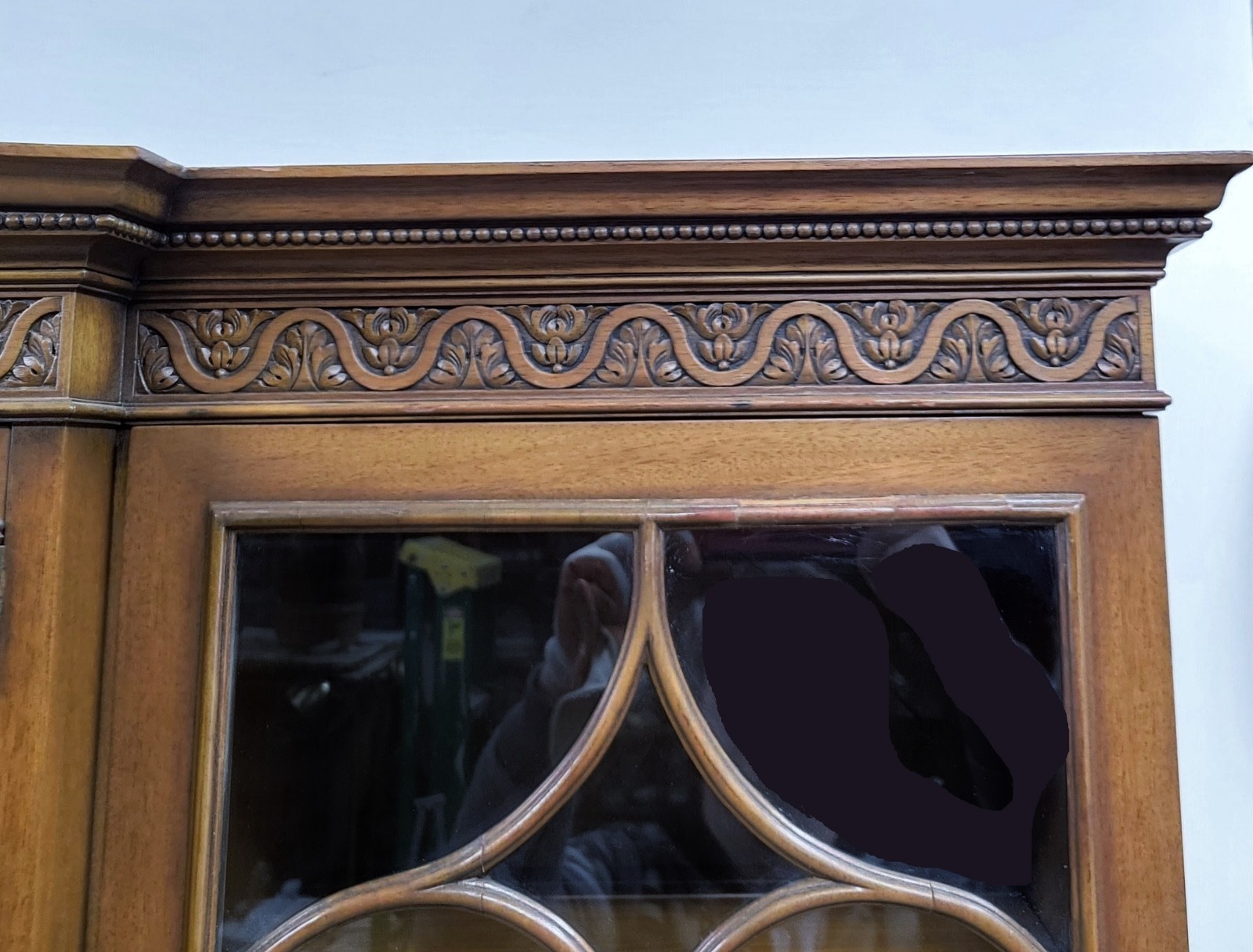 Antique AMERICAN English CHIPPENDALE Style Mahogany Arch Top BREAKFRONT Bookcase