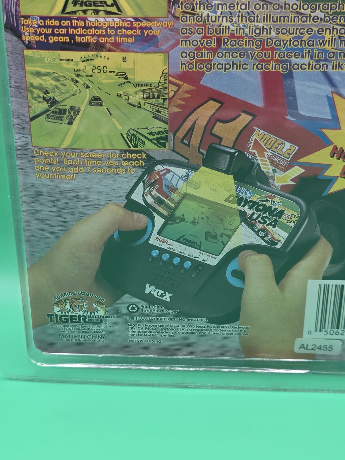Tiger Electronics Sega Daytona USA Handheld Game VRT-X Hologram 1995