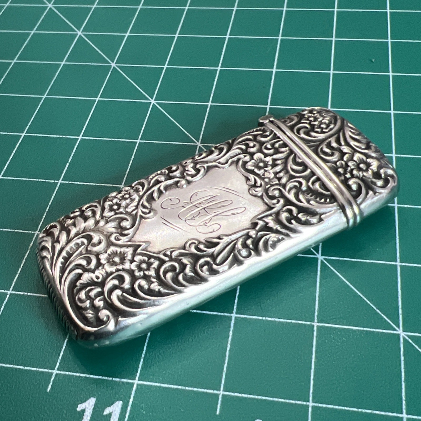 Antique Sterling Silver Ornate Floral Motif Match Safe Vesta Case HAS MONO