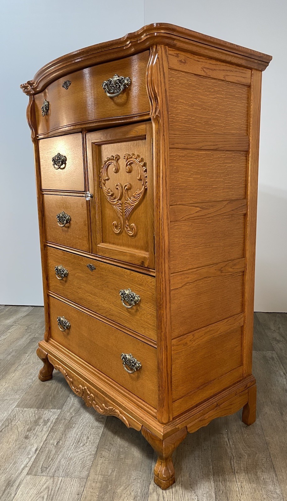 Lexington Furniture Door Chest Victorian Sampler Collection