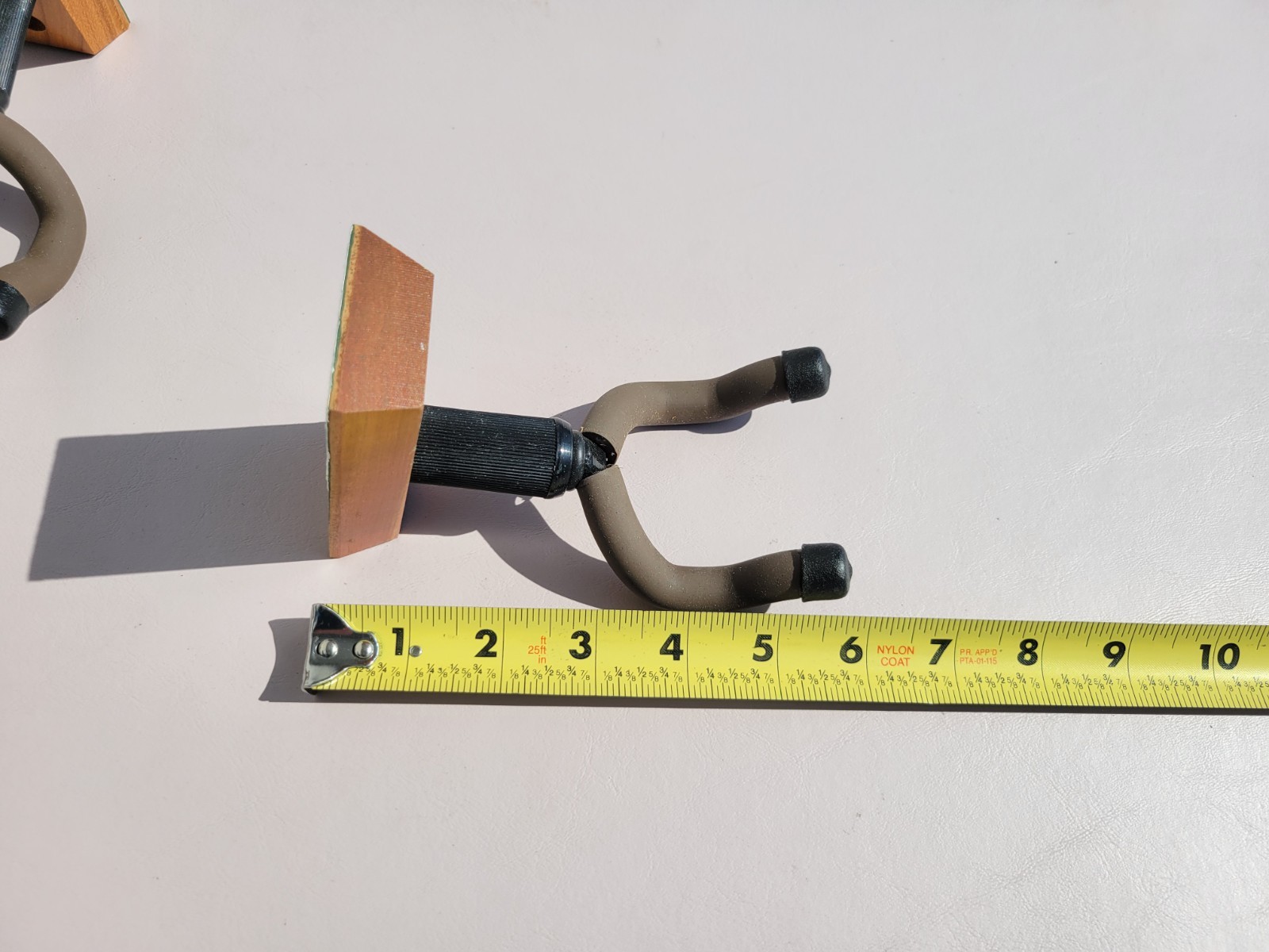 Lot of 10 String Swing CC01 Guitar Hanger Wall Mount Holder with Screws