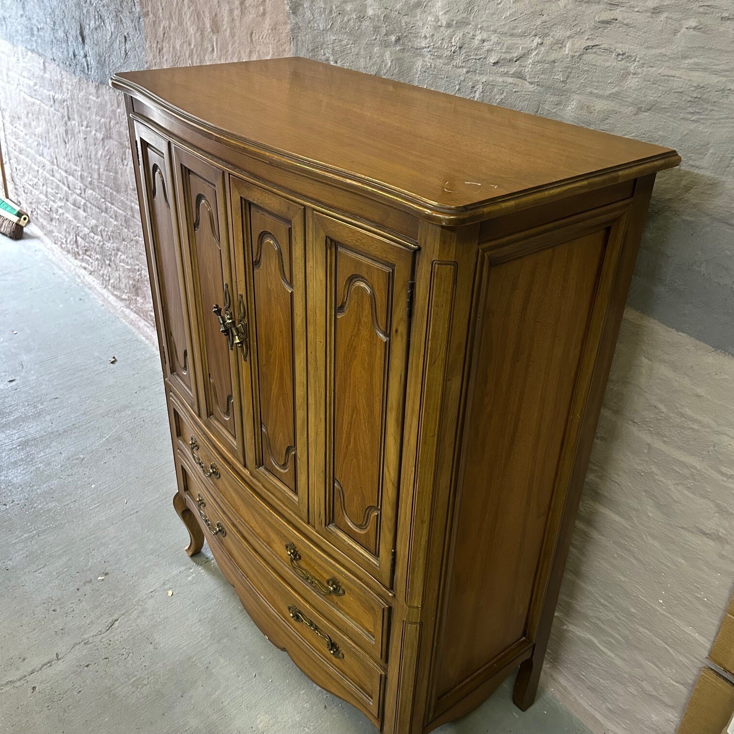 Drexel Heritage 2 door, 2 drawer dresser