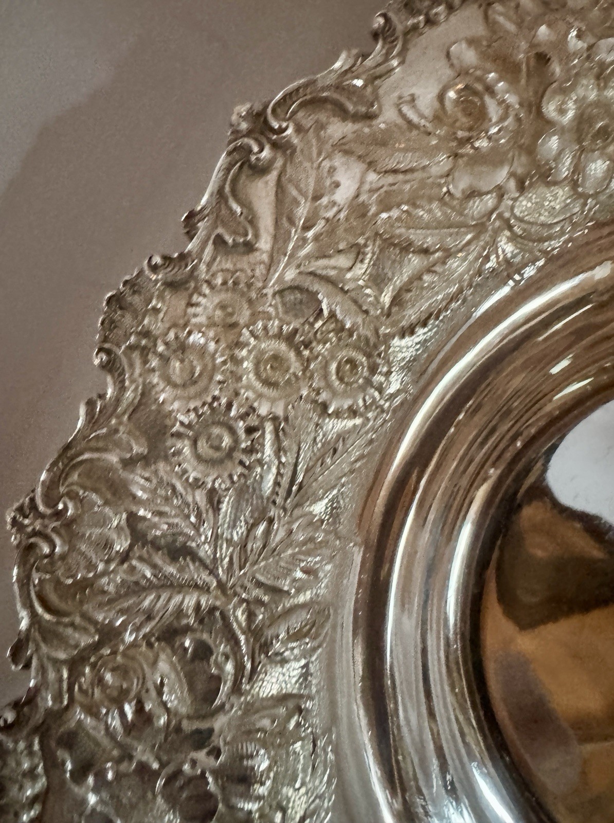 REPOUSSE PATTERN S KIRK & SON CO. HAND CHASED STERLING DEEP ROUND BOWL 11.2 OZT