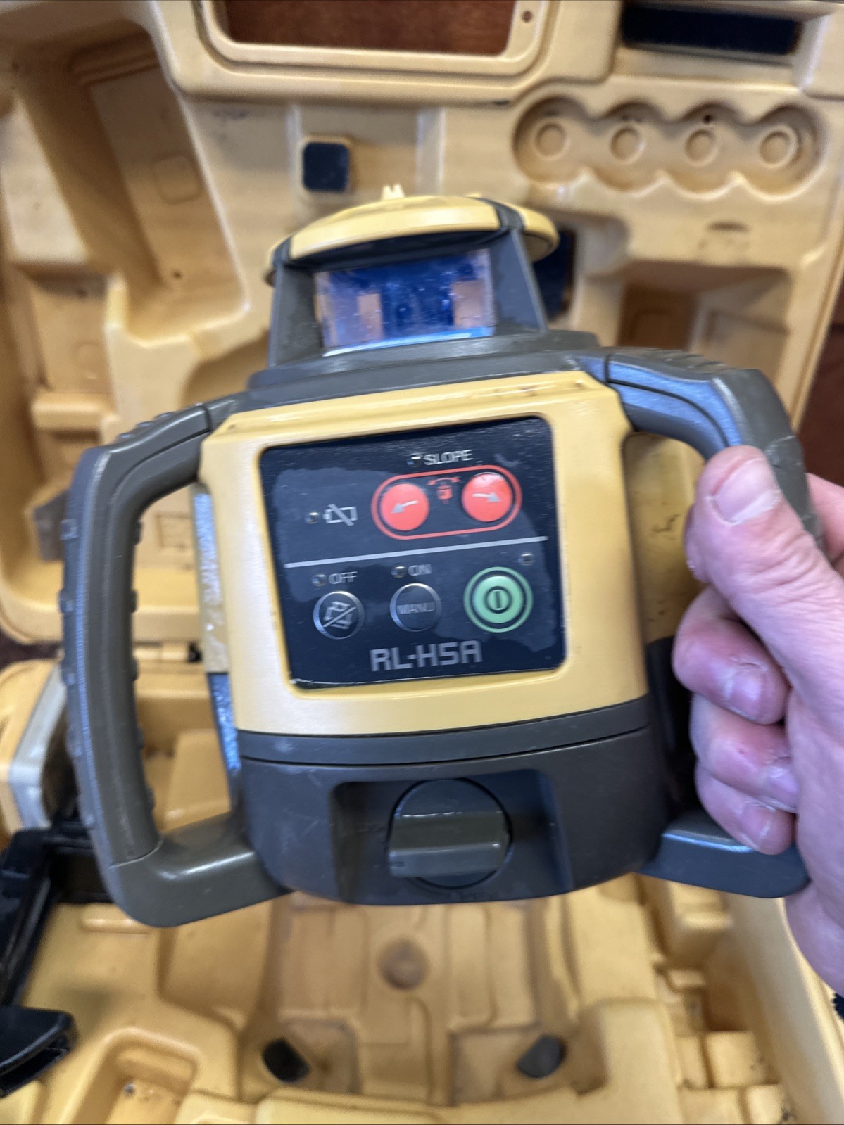 Topcon RL-H5A Horizontal Self-Leveling Rotary Laser Kit w/ LS-80L Receiver b4