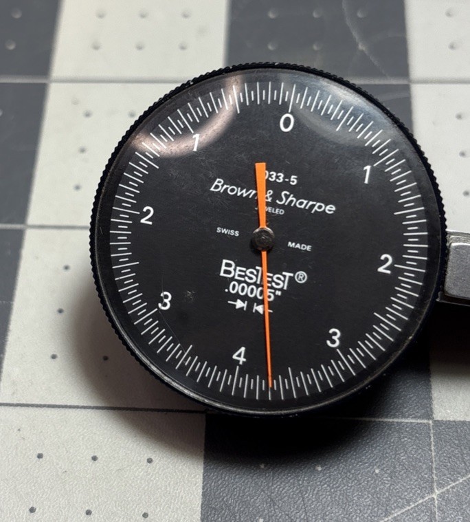 Brown & Sharpe BesTest Dial Indicator .00005” 7033-5 w/ Case Tools USA B&S