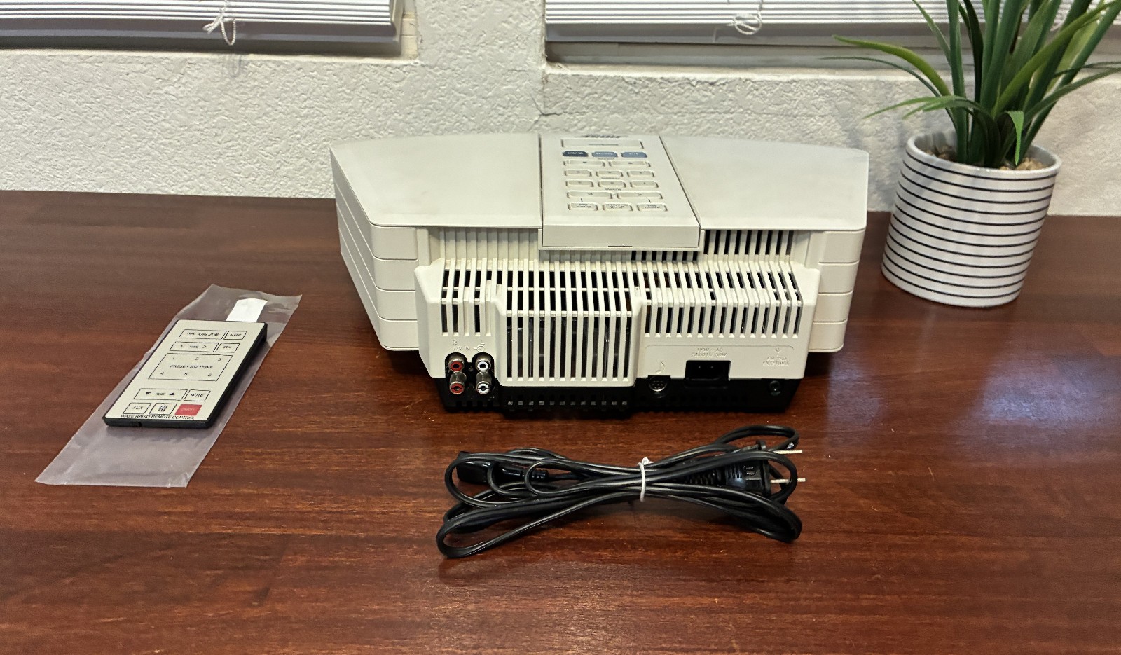 Bose AWR1RW Wave Radio With Remote