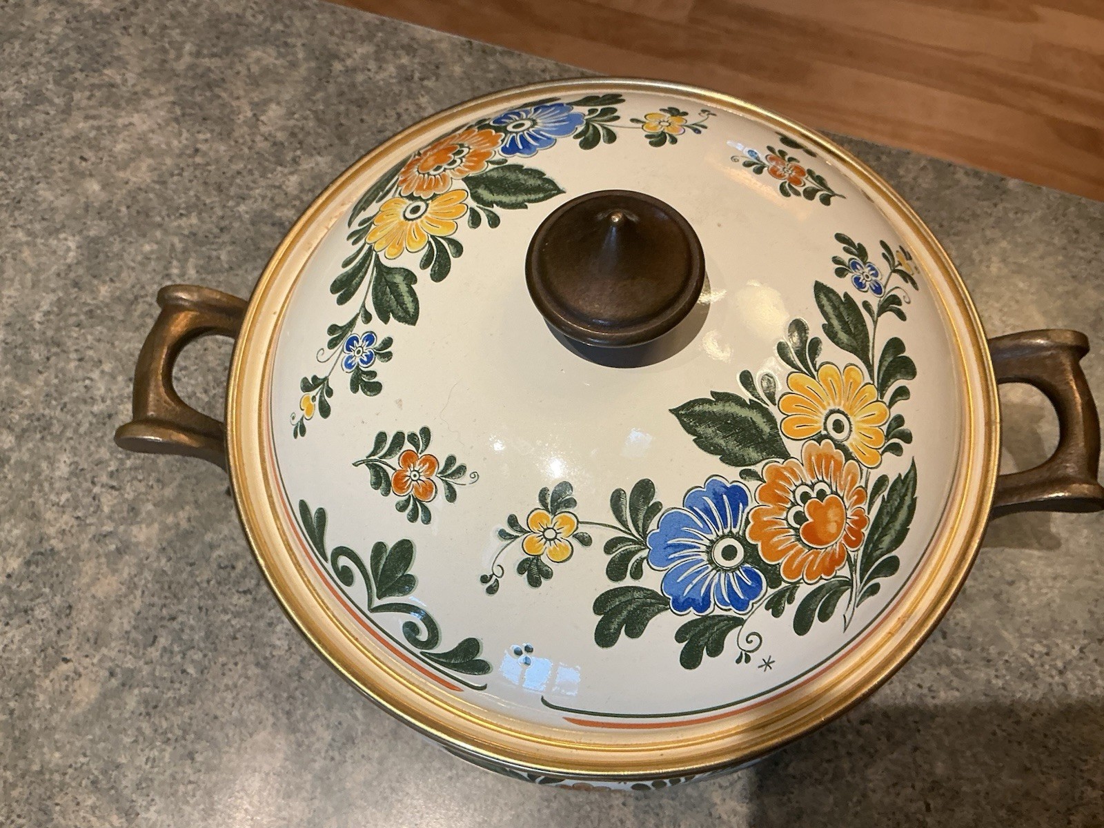 Vintage ASTA Floral Enamel Cookware 8.5” Dutch Oven Pot With Lid Brass Handles
