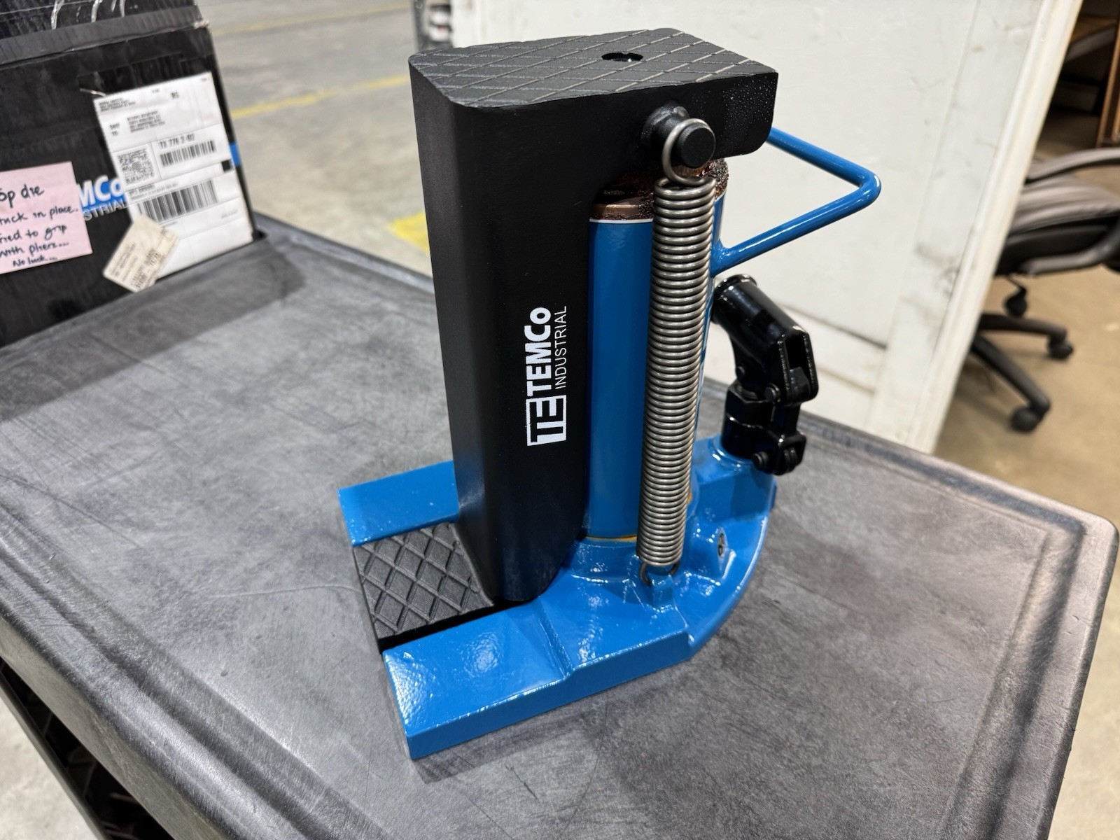 TEMCo TH0023 Hydraulic Machine Toe Jack Lift 5 / 10 TON Track RUST