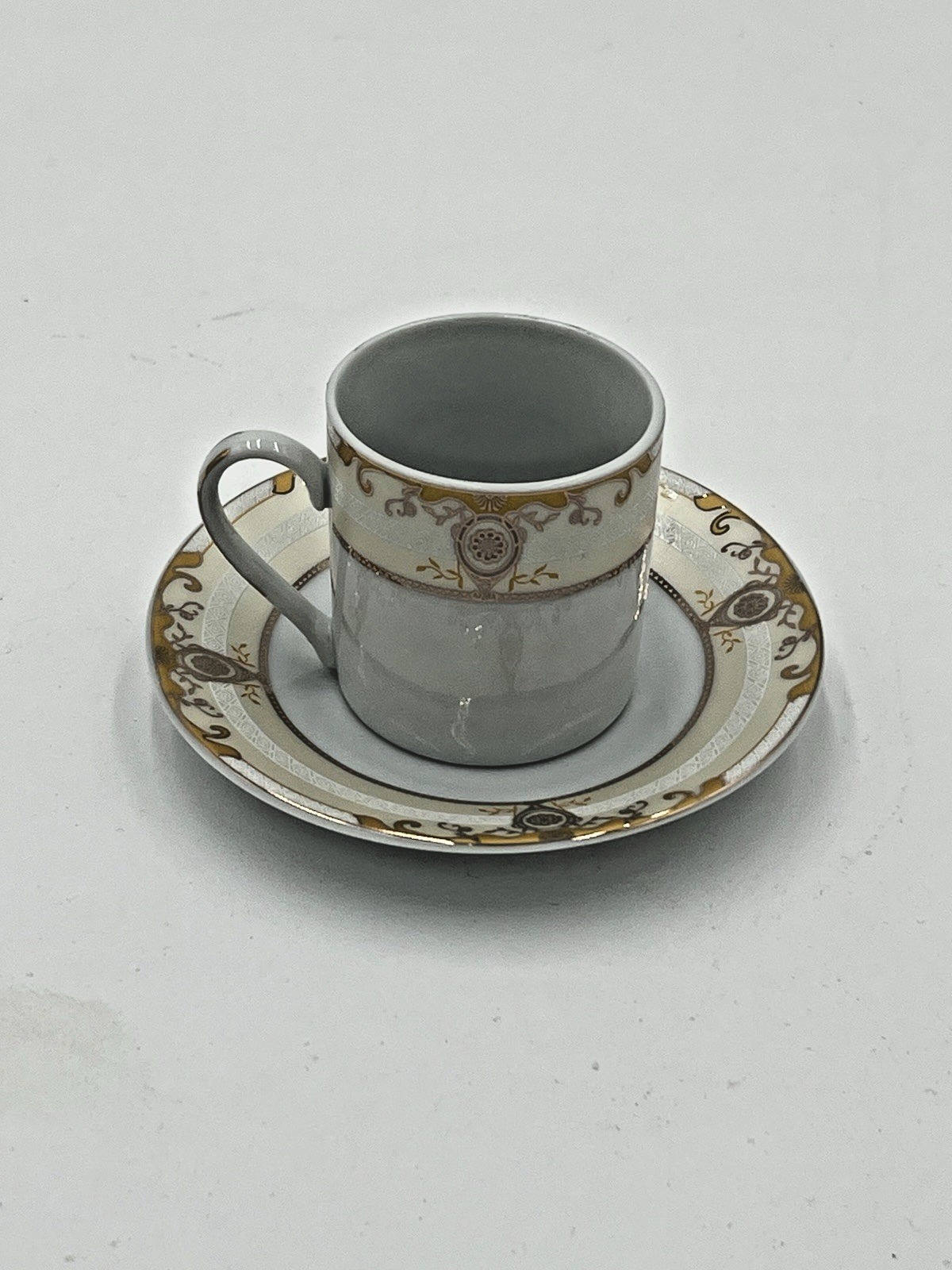 Turkish Coffee Cups 12pc Set 6 cups & 6 saucers Fine Porcelain Gold Pattern
