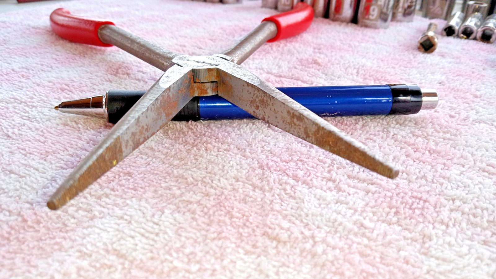 SNAP-ON 11" NEEDLE NOSE PLIERS 911BCP NO WEAR SURFACE BLEMISH FROM STORAGE gift