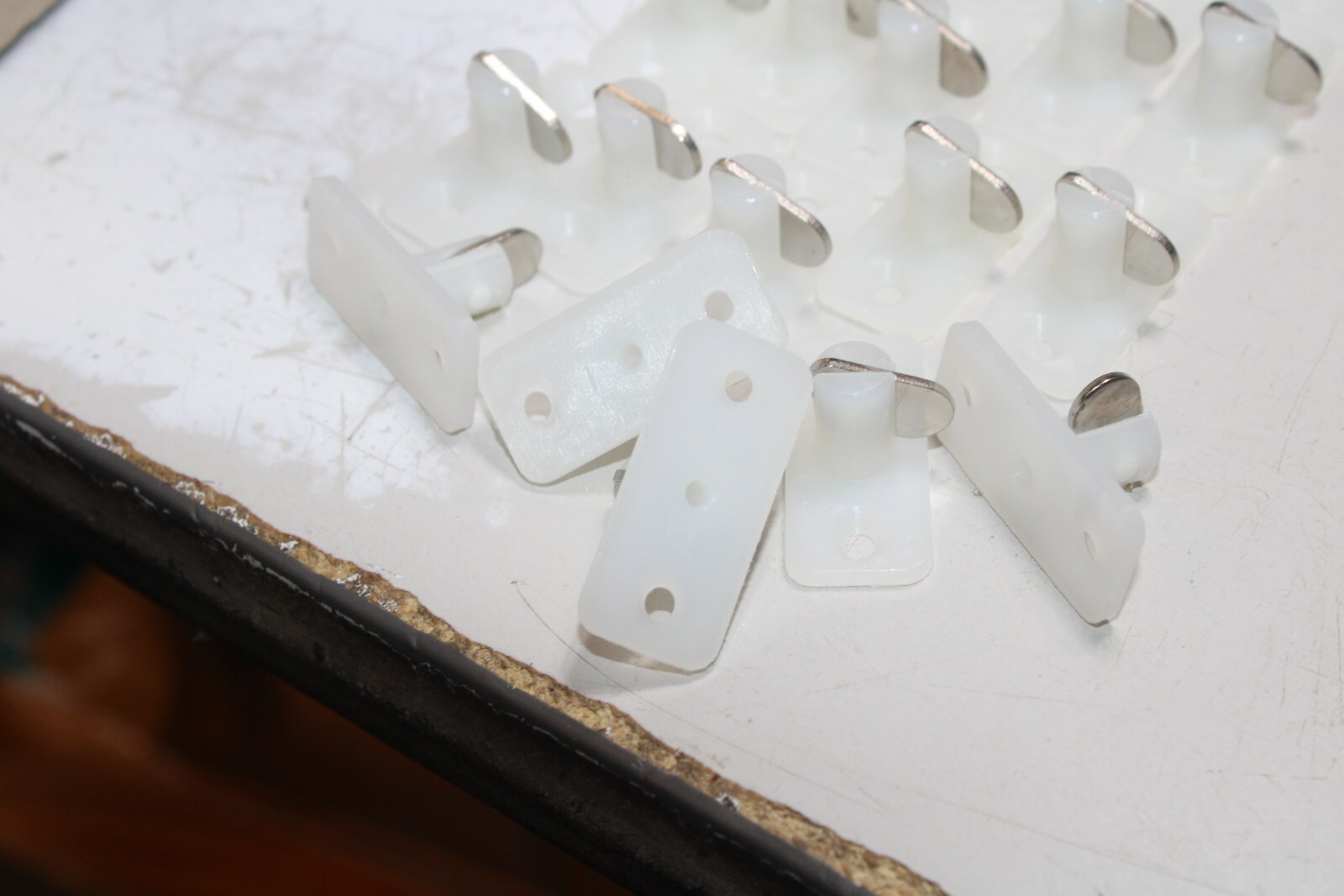 STAYPUT FASTENERS T TOGGLES FOR EYELET BOAT COVERS- 20 pieces