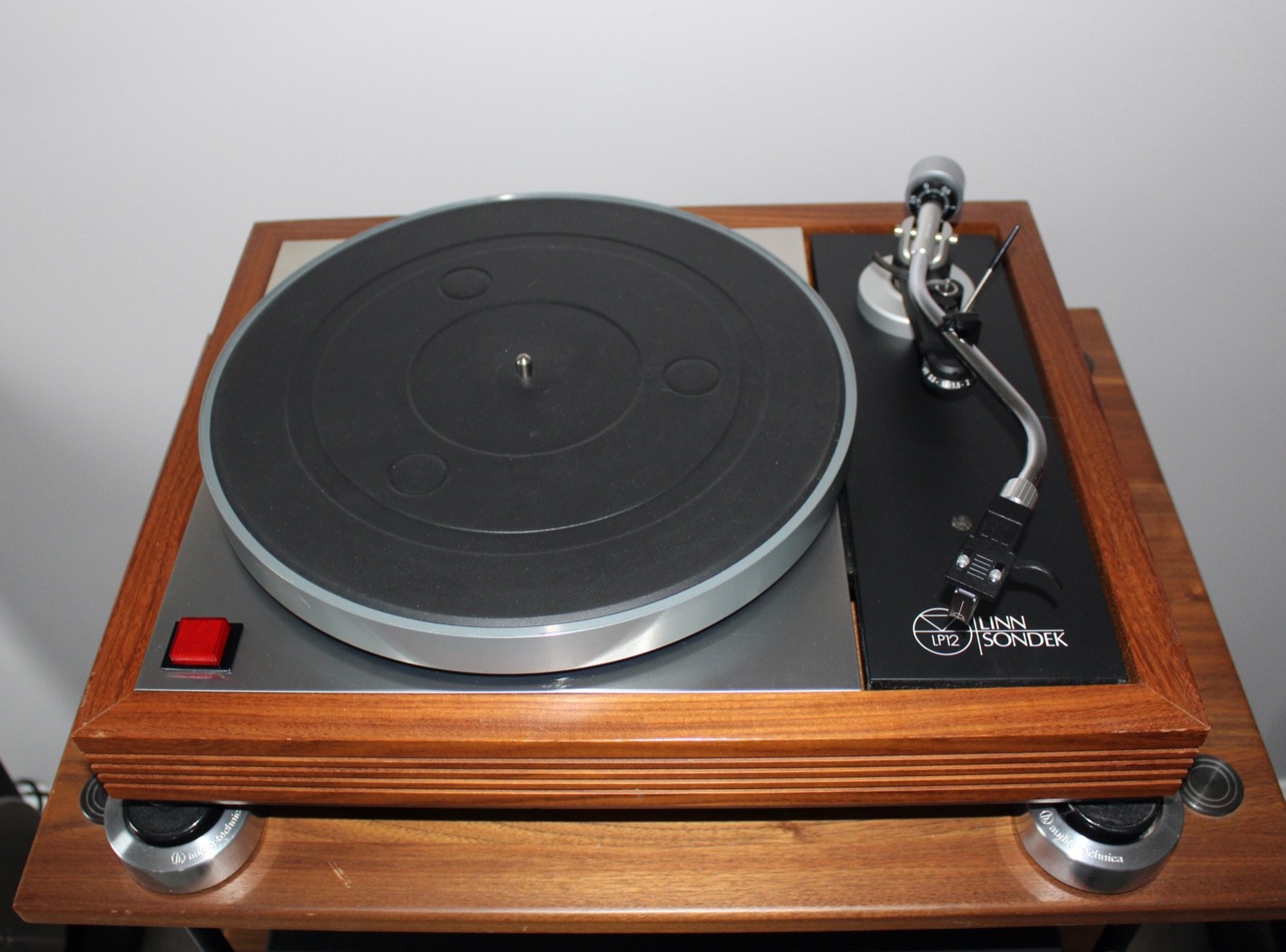 LINN SONDECK LP12 TURNTABLE w/ New Dust Cover