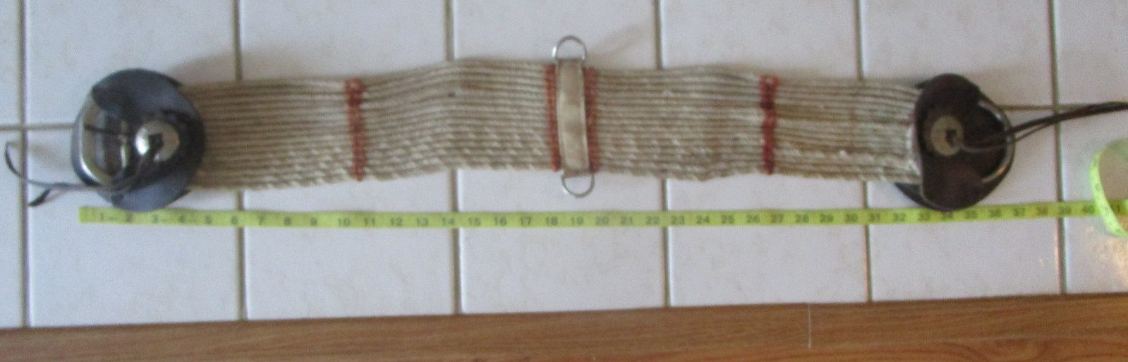 37'' VINTAGE WIDE ROPE WESTERN CINCH, LEATHER BUCKLE COVERING