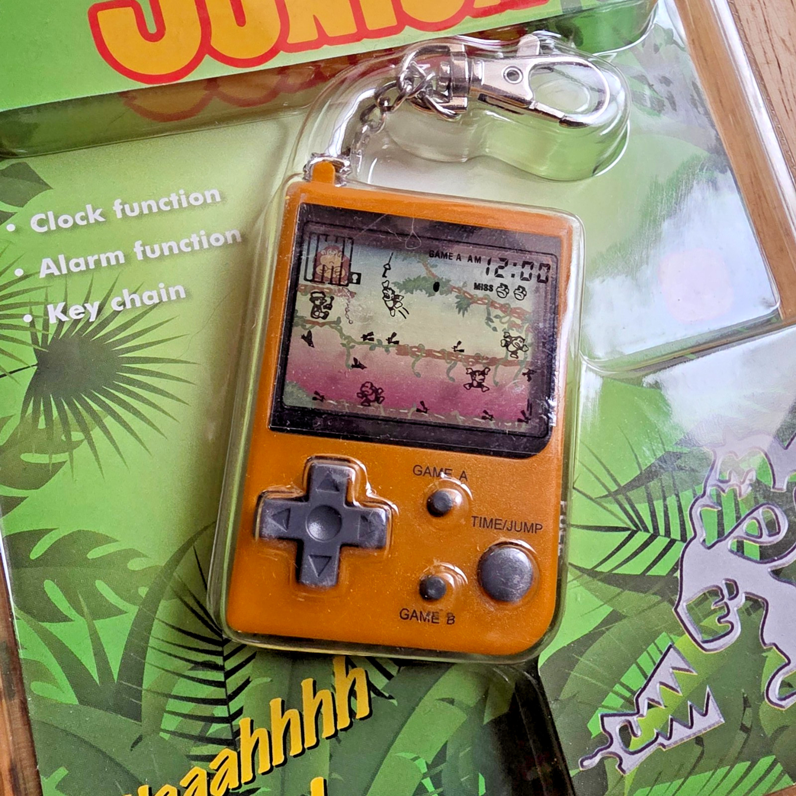 NINTENDO Mini Classics Donkey Kong Jr Keychain Video Game DK NEW SEALED