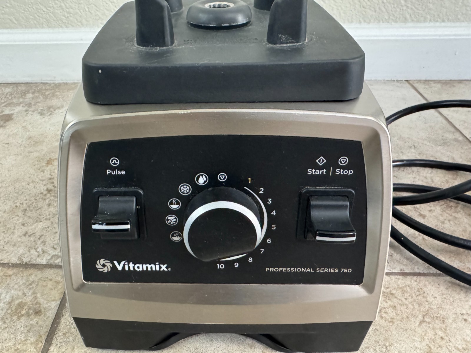 Vitamix Professional Series 750 64oz Blender - Brushed Stainless Steel (VM0158A)