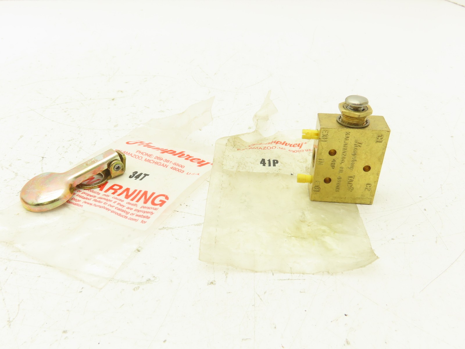 Humphrey 41P Pneumatic Plunger Valve 34T Operator 5-2 Type 1/8" NPT