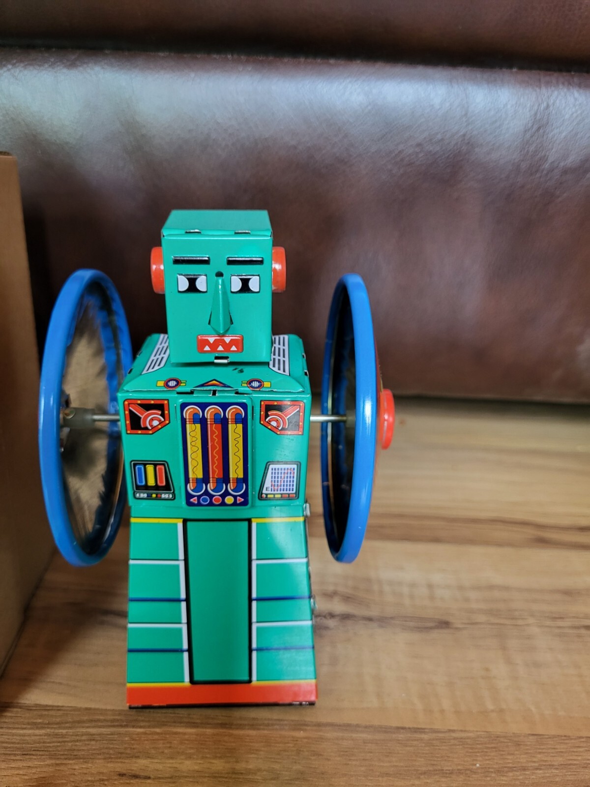 Vintage Reproduction Tin Litho Robot With Wheels MS444