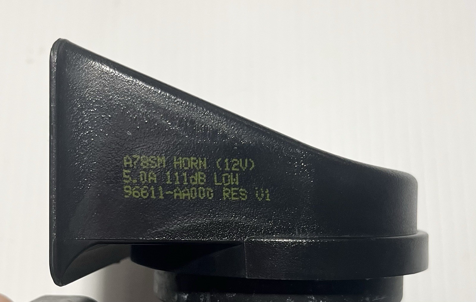 OEM 2021-2024 Hyundai Elantra Low Tone Horn 96611-AA000