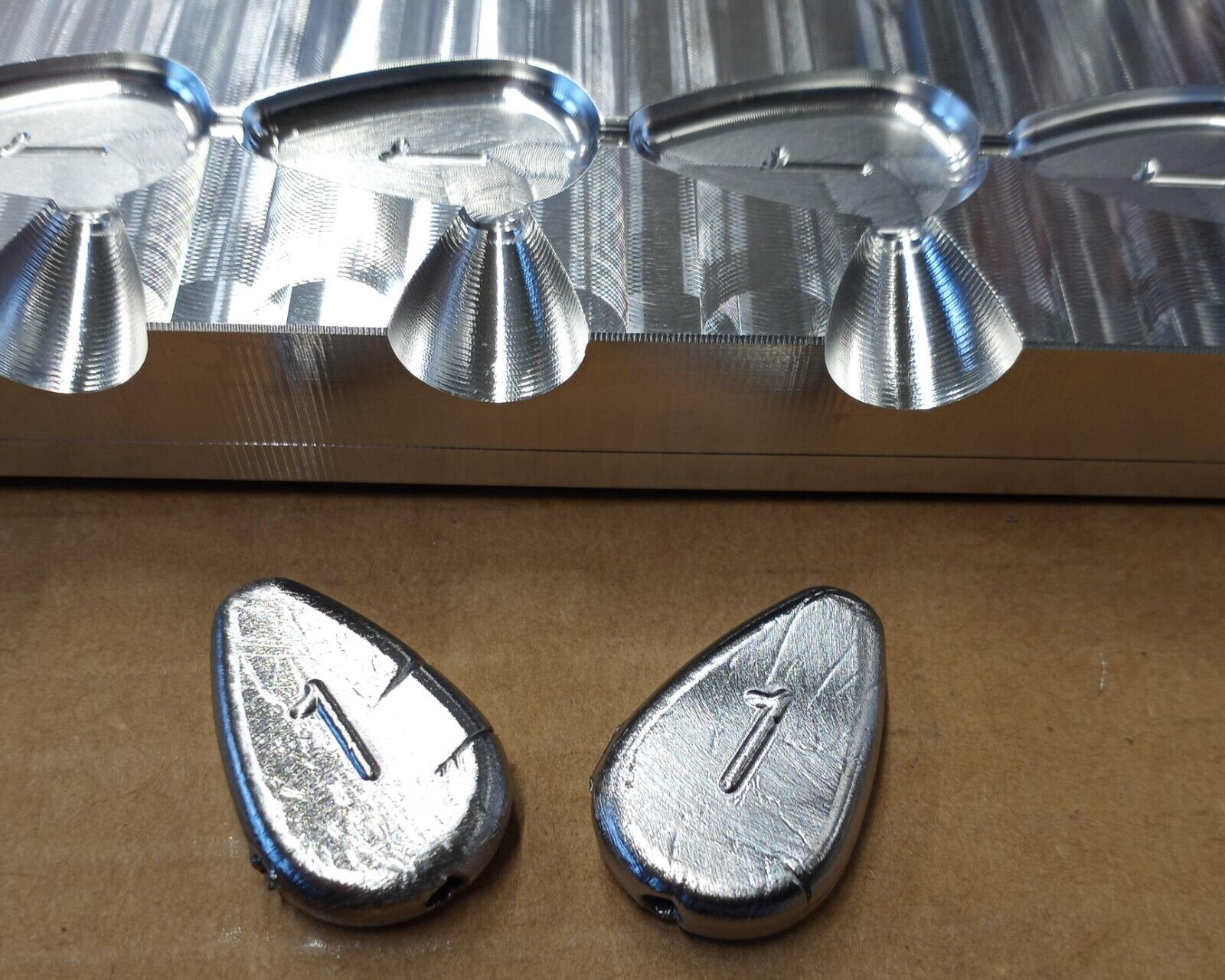 1 oz No Roll Sinker Mold - 16 CAVITY Production Mold